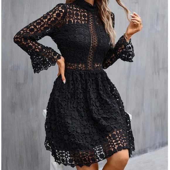 Elegant French Fit-n-Flare Cut Romantic Gupuire Lace Paneled Dress All Black - Picture 5 of 10